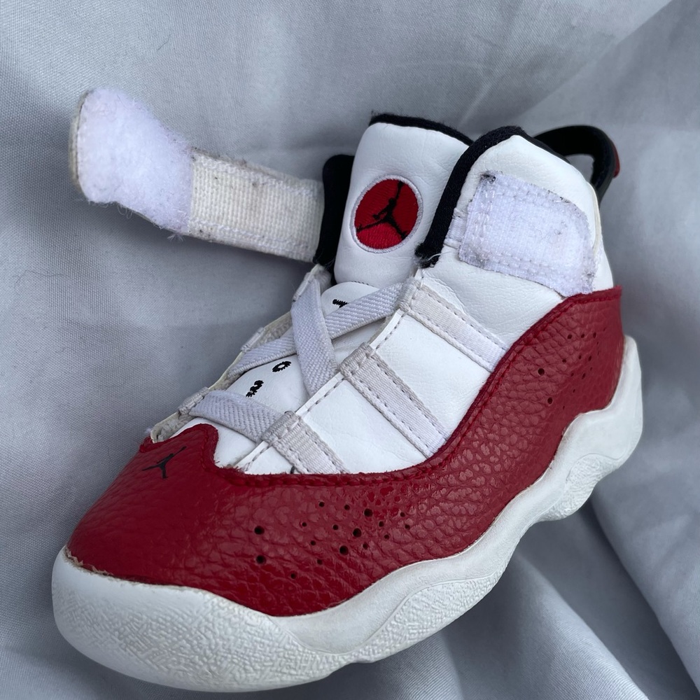 Jordan 6 Rings - Picture 7 of 8